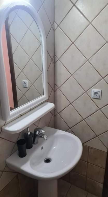Studio Γιαννησ Neoi Poroi Bagian luar foto